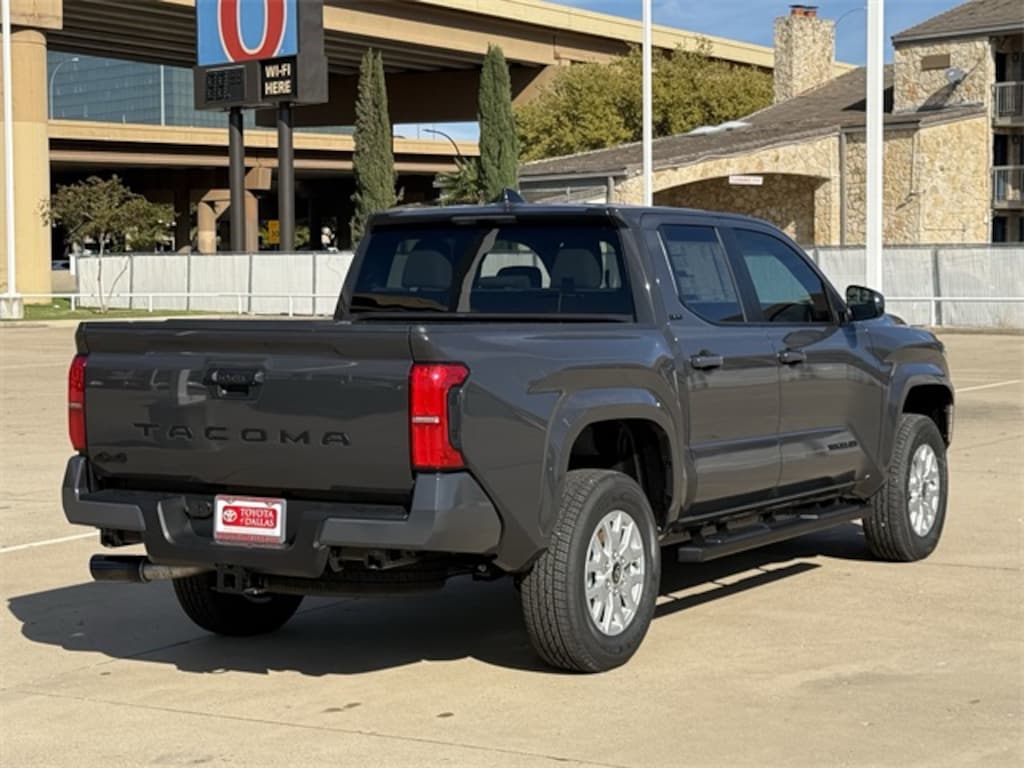 New 2025 Toyota Tacoma SR5 Truck Double Cab
