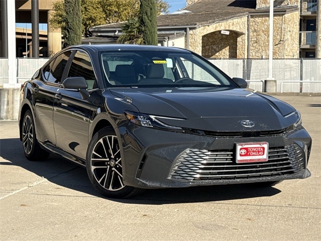 2026 Toyota Camry XLE's photo