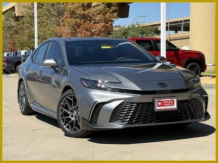 2026 Toyota Camry SE Sedan