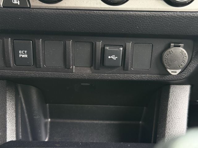 2023 Toyota Tacoma SR5 - Photo 20