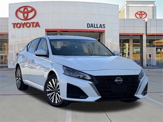 2023 Nissan Altima SV