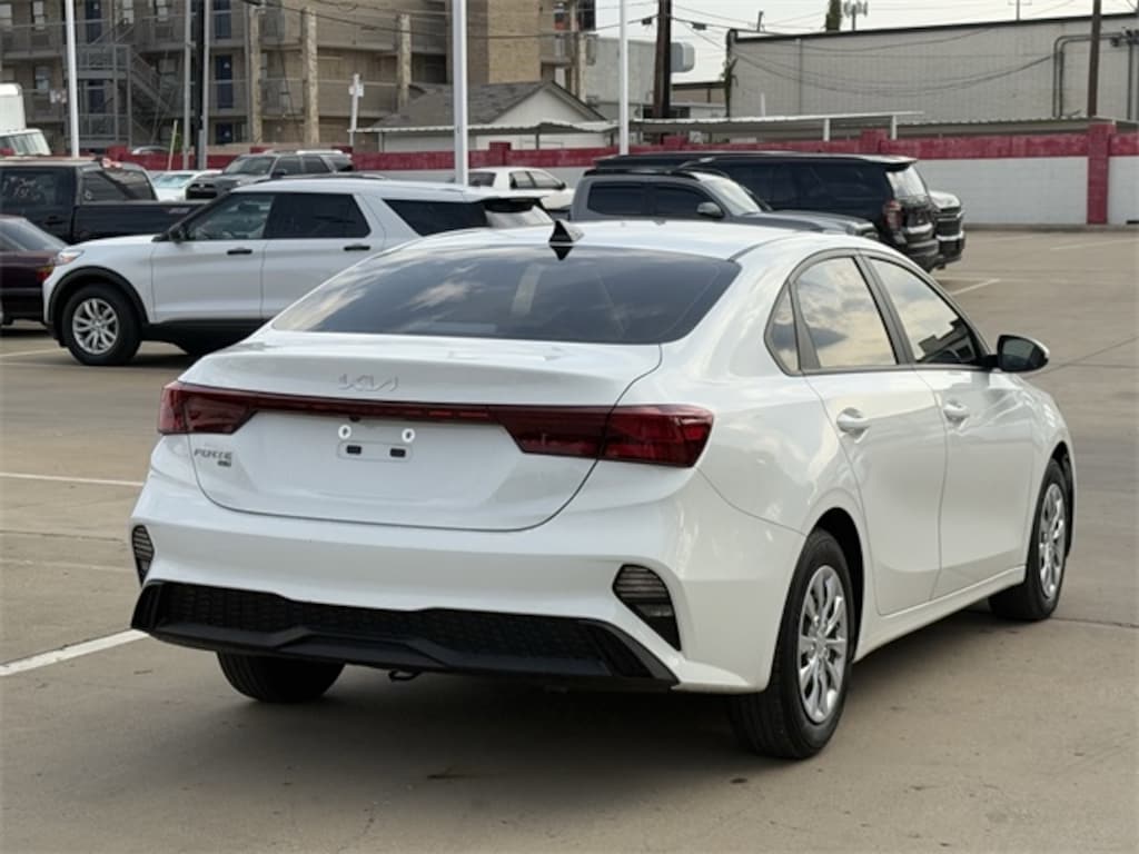 Used 2023 Kia Forte LX Sedan