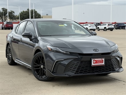 2026 Toyota Camry SE Sedan