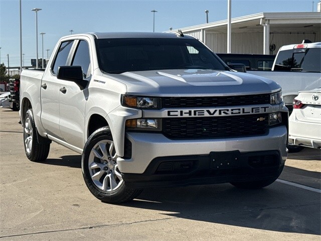 2021 Chevrolet Silverado 1500 Custom photo 2