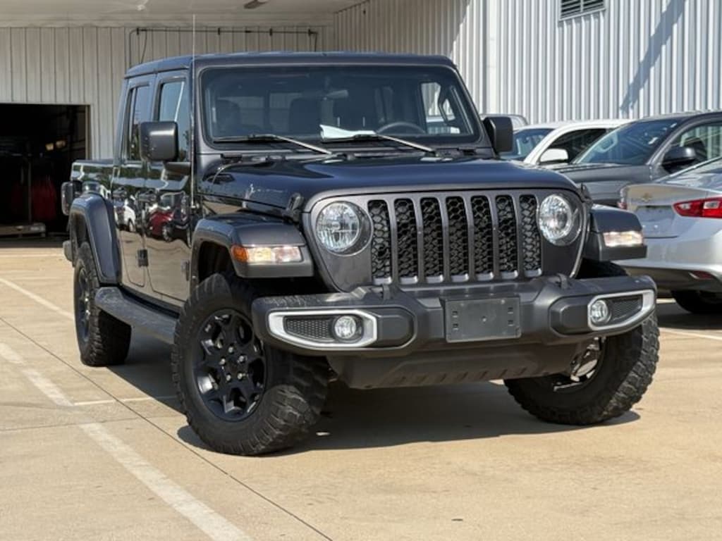 Used 2023 Jeep Gladiator Texas Trail Truck Crew Cab