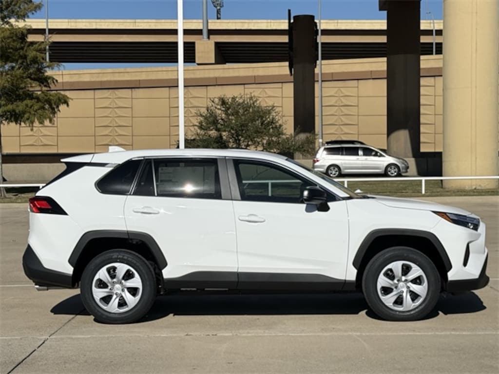 New 2025 Toyota RAV4 LE SUV