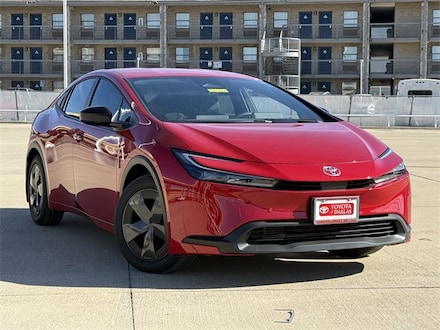 2026 Toyota Prius LE Hatchback