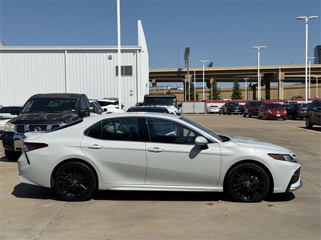 2023 Toyota Camry XSE photo 3