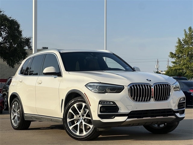 Used 2019 BMW X5 40i with VIN 5UXCR6C51KLL09831 for sale in Dallas, TX