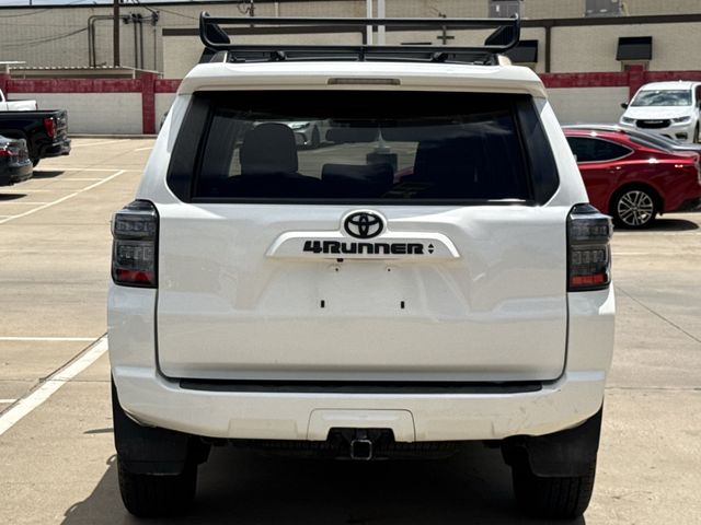 2022 Toyota 4Runner SR5 Premium - Photo 5