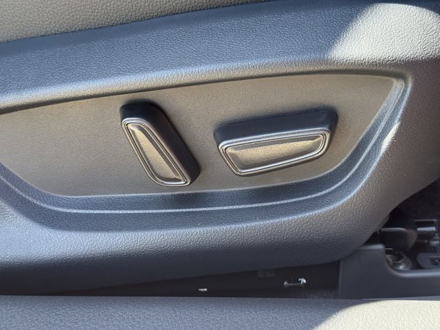 2026 Toyota Camry XLE - Photo 29