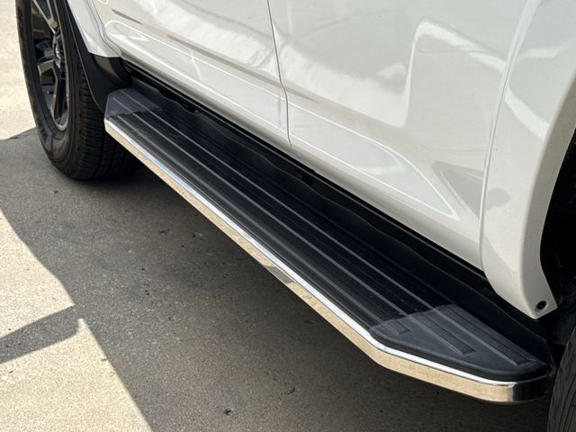 2022 Toyota 4Runner SR5 Premium - Photo 9