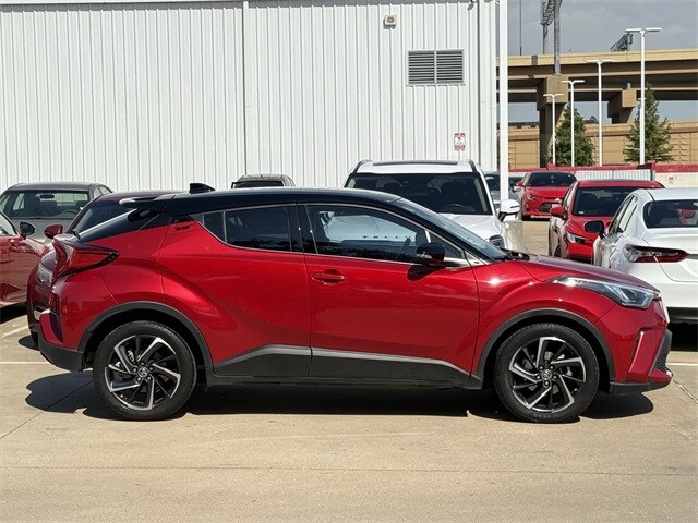 2022 Toyota C-HR Limited photo 3