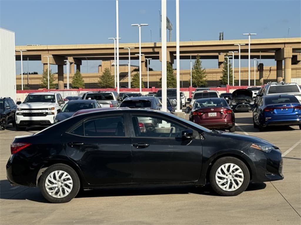 Used 2019 Toyota Corolla LE Sedan
