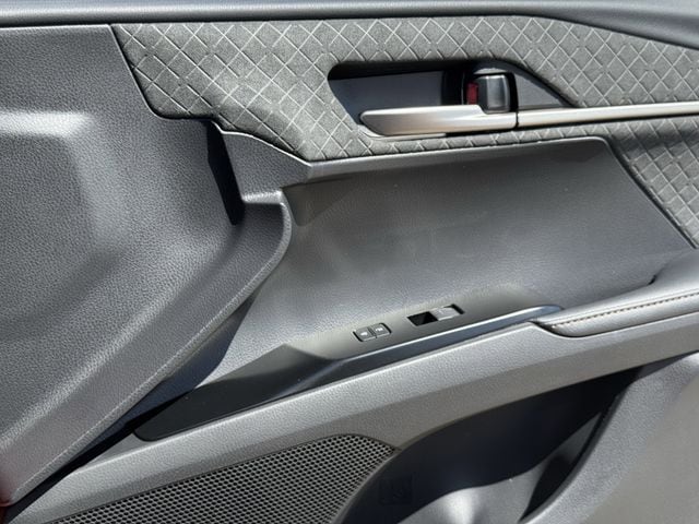 2026 Toyota Camry XLE - Photo 27