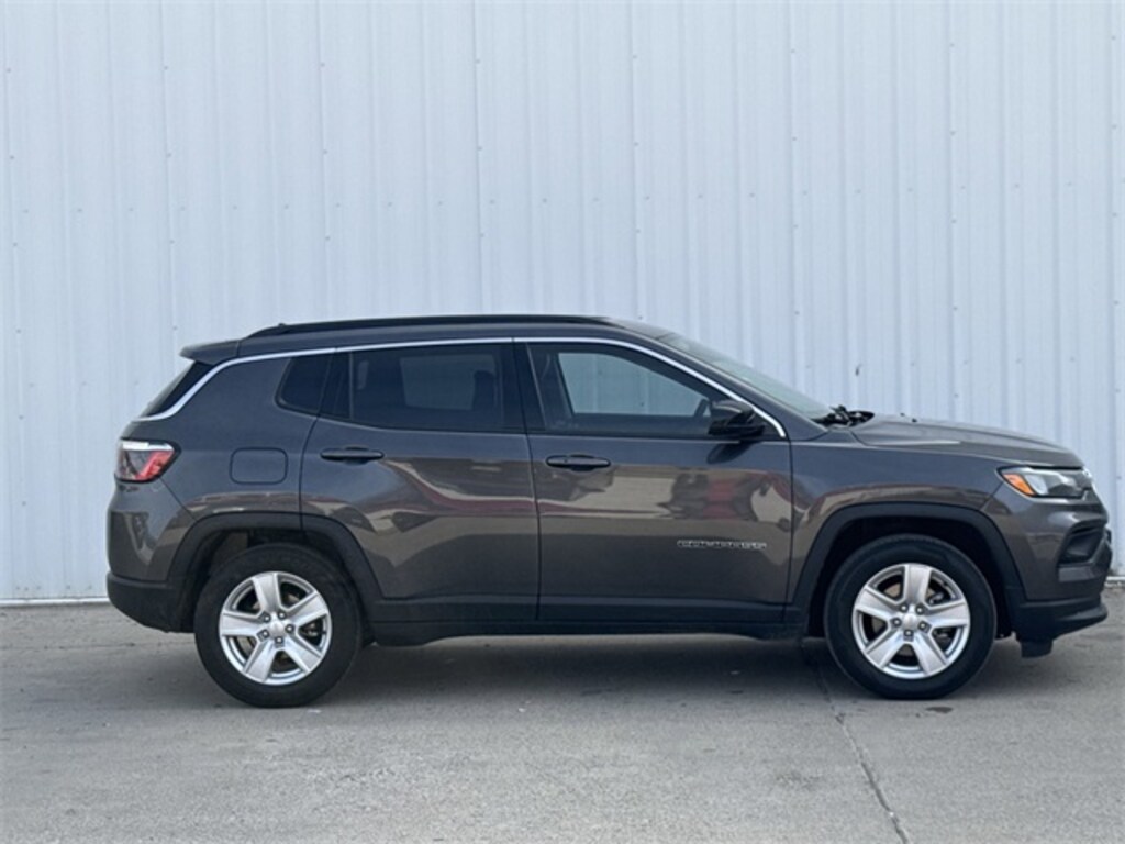 Used 2022 Jeep Compass Latitude SUV