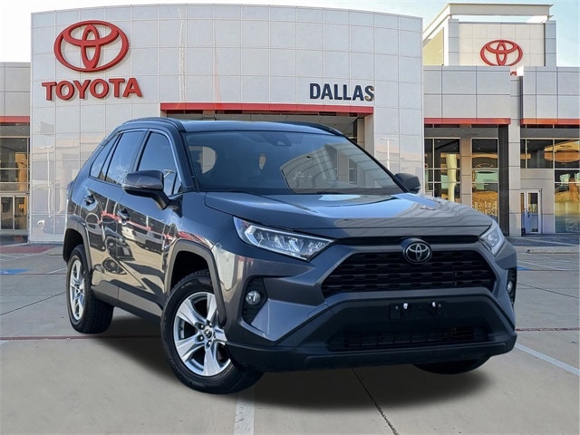 2019 Toyota RAV4 XLE's photo