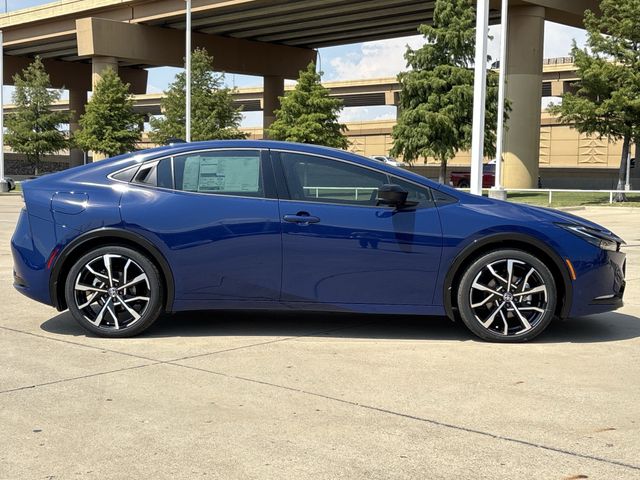 2026 Toyota Prius Plug-in Hybrid XSE - Photo 2