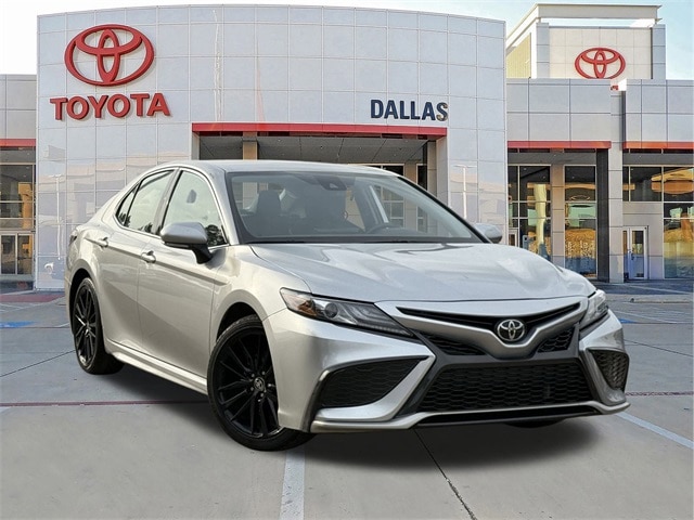 2024 Toyota Camry XSE's photo