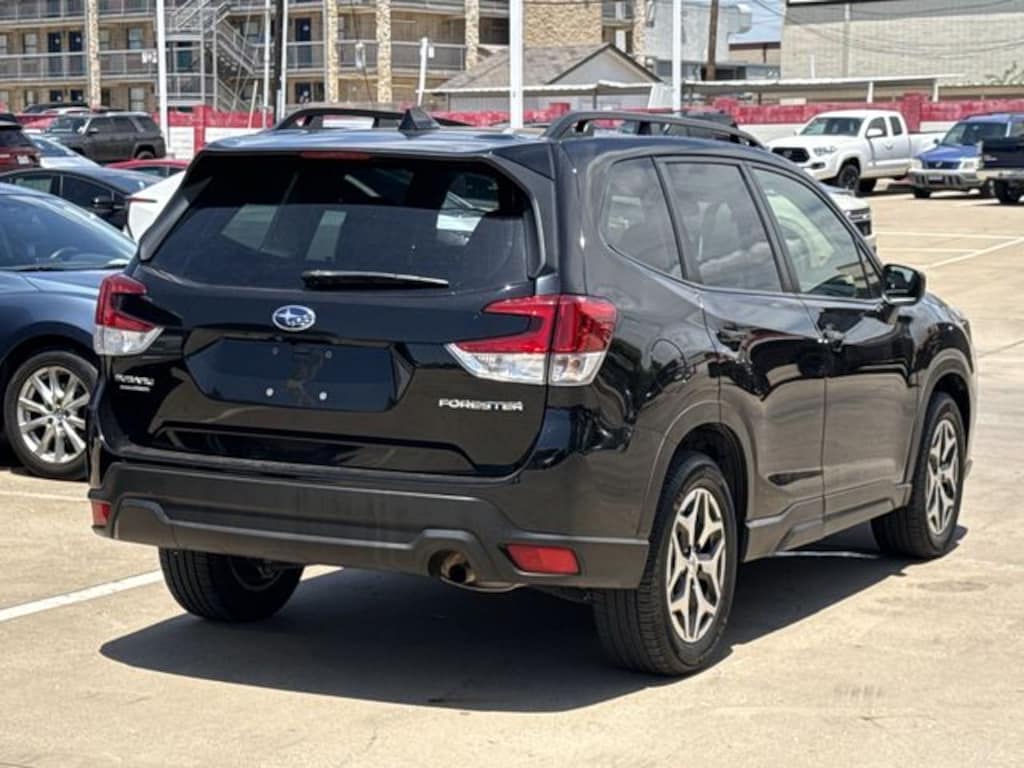 Used 2023 Subaru Forester Premium SUV