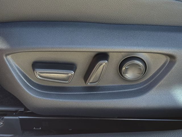 2026 Toyota Camry XLE - Photo 26