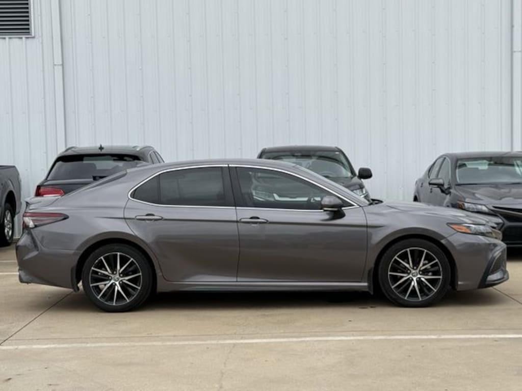 Used 2024 Toyota Camry SE Sedan