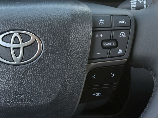 2026 Toyota Camry XLE - Photo 14