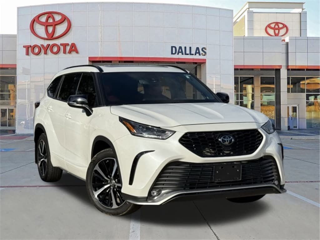 Used 2022 Toyota Highlander XSE SUV