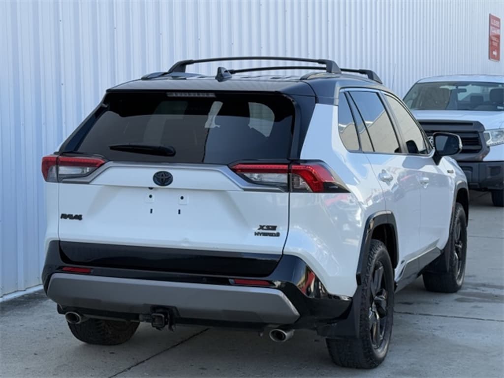Used 2021 Toyota RAV4 Hybrid XSE SUV