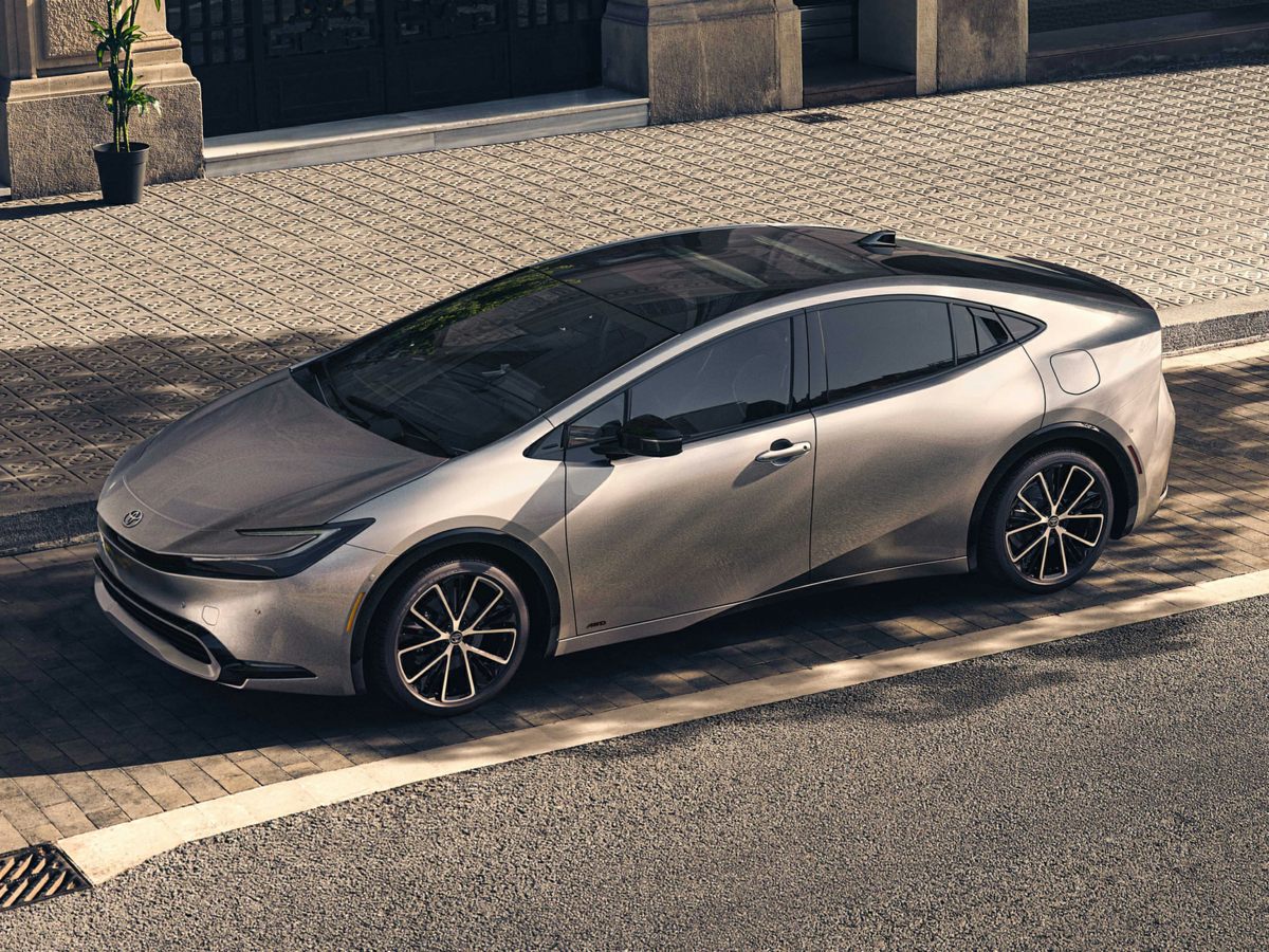 2024 Toyota Prius XLE's photo