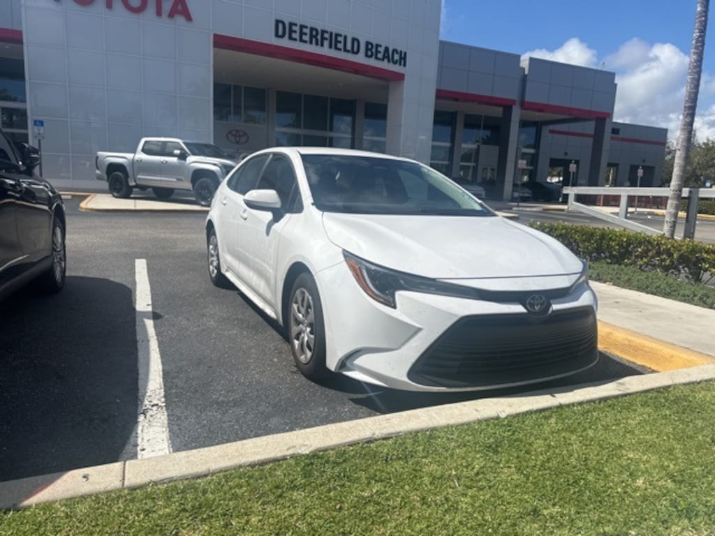 Used 2025 Toyota Corolla LE Sedan