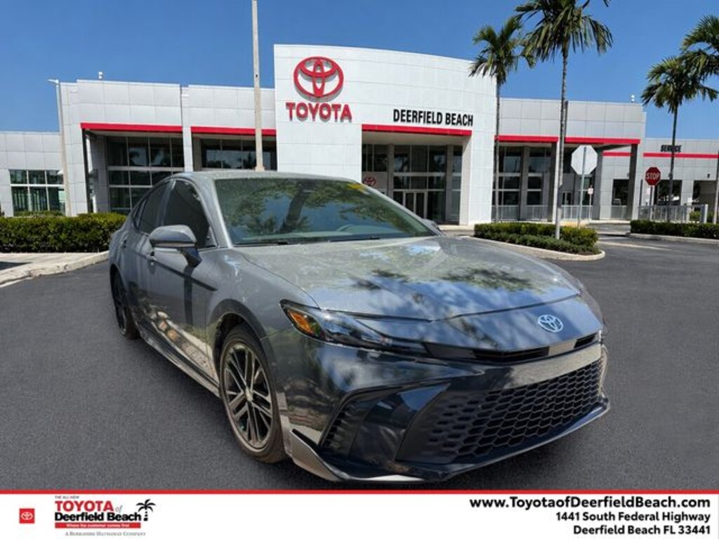 Used 2026 Toyota Camry SE Sedan