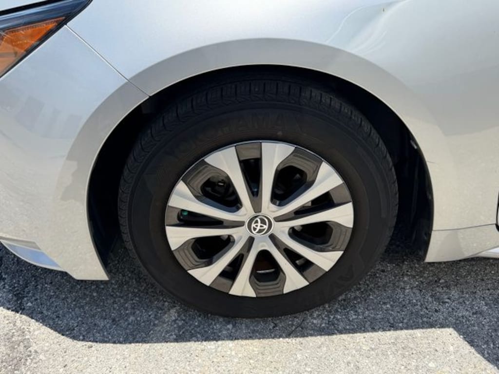 Used 2022 Toyota Corolla Hybrid LE Sedan