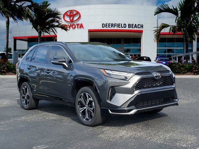 2025 Toyota RAV4 XSE's photo