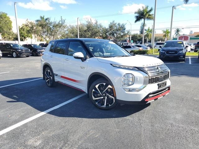 2024 Mitsubishi Outlander Plug-in Hybrid RALLIART's photo