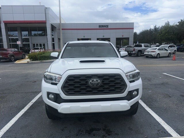 2020 Toyota Tacoma TRD Sport Double Cab photo 3