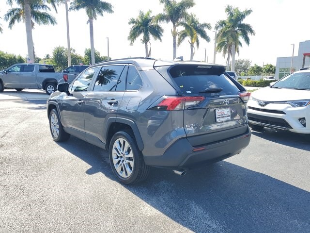 2023 Toyota RAV4 XLE Premium photo 2