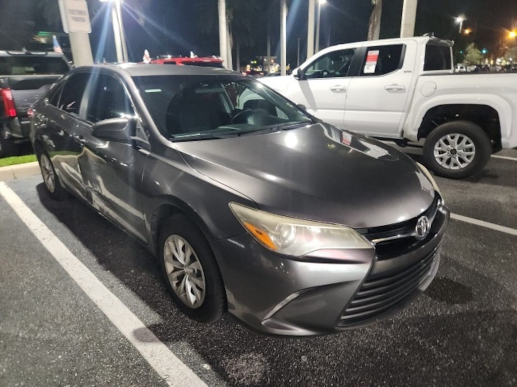 Used 2017 Toyota Camry LE Sedan