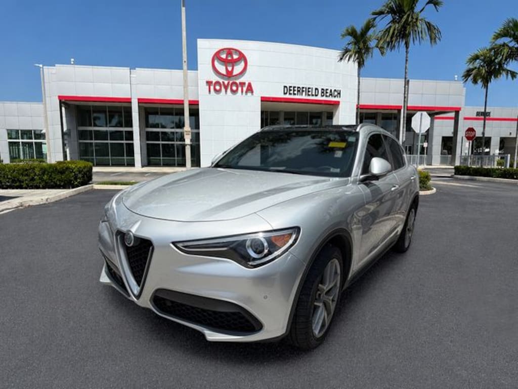Used 2018 Alfa Romeo Stelvio Ti SUV