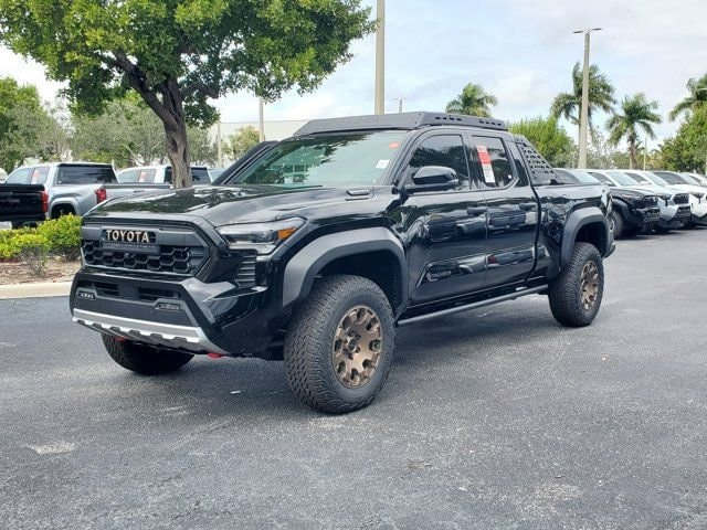 2026 Toyota Tacoma Trailhunter - Photo 2