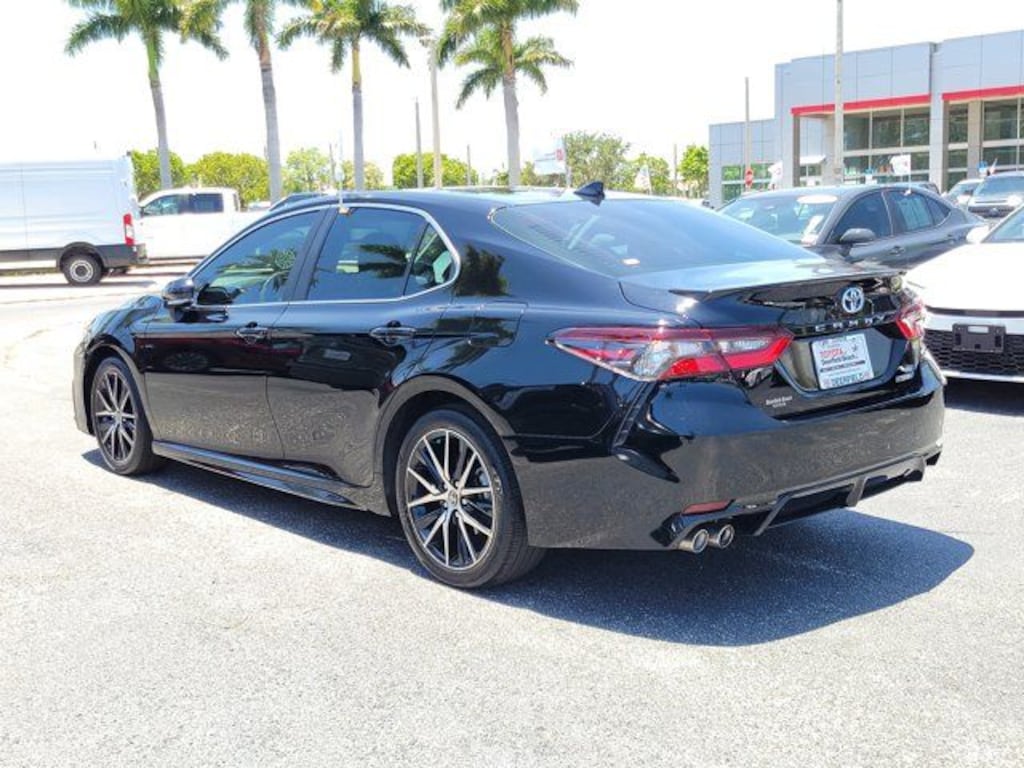 Certified 2024 Toyota Camry Hybrid SE Sedan