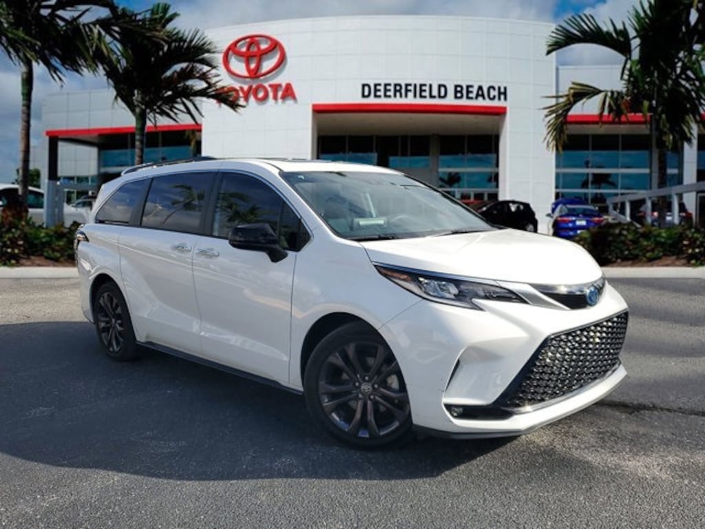 Certified 2023 Toyota Sienna XSE Van Passenger Van