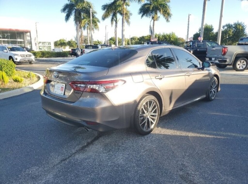 Certified 2021 Toyota Camry Hybrid XLE Sedan