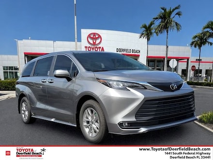 2026 Toyota Sienna XLE 8 Passenger Van Passenger Van