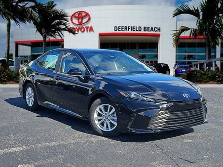 2025 Toyota Camry LE Sedan