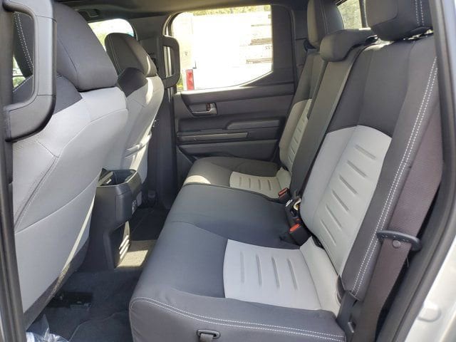 2025 Toyota Tacoma TRD Sport - Photo 8