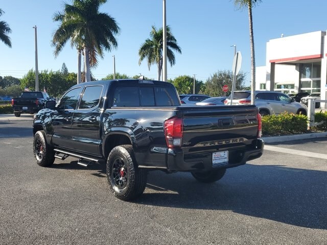 2023 Toyota Tacoma SR photo 3