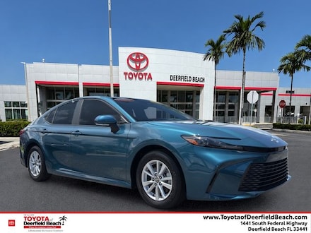 2025 Toyota Camry LE Sedan