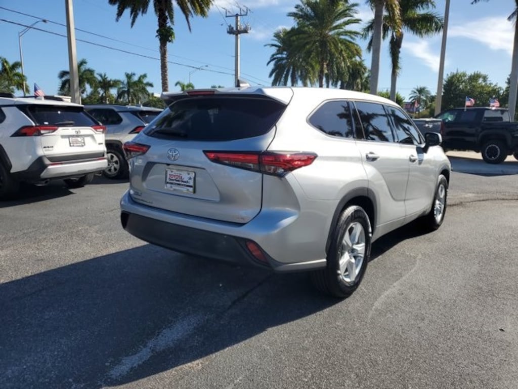 Certified 2022 Toyota Highlander LE SUV