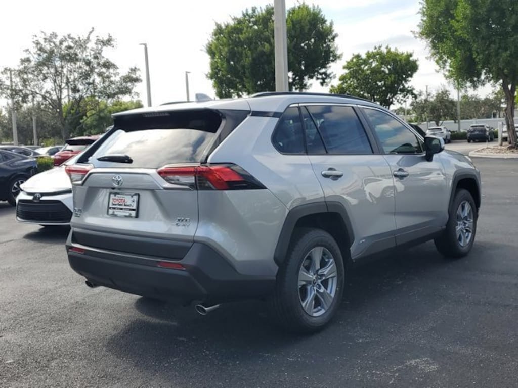 New 2025 Toyota RAV4 Hybrid XLE SUV
